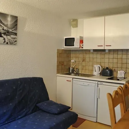 Confortable, Parking - 2 Pers. Apartment *